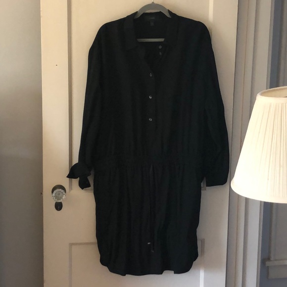 J. Crew Dresses & Skirts - J. Crew black button down dress with pockets. J. Crew Dresses & Skirts - J. Crew black button down dress with pockets.